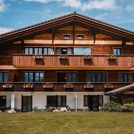 Bergblick Lodge - 3 Sterne Garni - Neueroeffnung Aeschi Bei Spiez Exterior foto